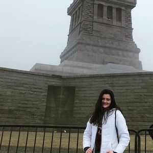 Meet your Posher, Sam